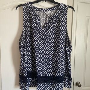 Crown & Ivy Blue and White Graphic Sleeveless Blouse